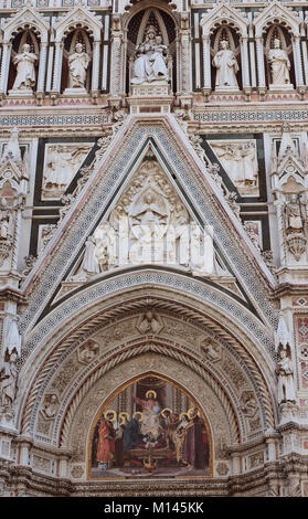 Europa, Italien, Toskana, Florenz, Fassade der Die gothic-renaissance Dom von Florenz, die Basilika der heiligen Maria der Blume, Firenza Basilica di Santa Maria del Fiore Stockfoto