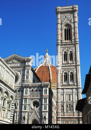 Europa, Italien, Toskana, Florenz, Giotto Glockenturm im Renaissance Basilika Santa Maria del Fiore in Piazza del Duomo Stockfoto