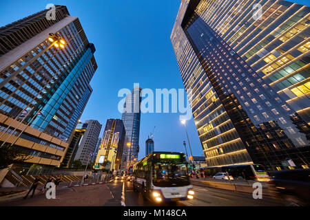 Ramat Gan Business Center und Hi-Weg und Transport Stockfoto