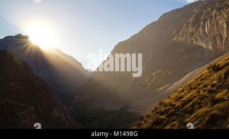 Einen malerischen Blick auf Colca Canyon in Peru. Stockfoto