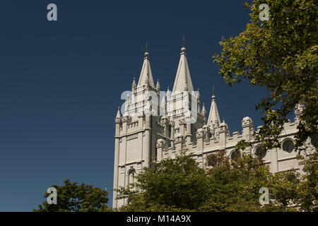 Ein Detail des Salt-Lake-Tempels in Temple Square, Salt Lake City, Utah, USA, aus dem Süden Visitors Center. Gebaut von mormonischen Pioniere zwischen 1853 ein Stockfoto