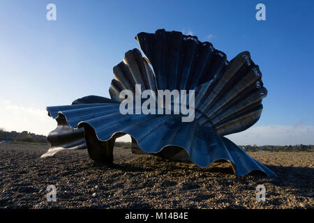 Jakobsmuschel Skulptur Johannes Betjman auf Aldburgh Strand in Suffolk UK Stockfoto