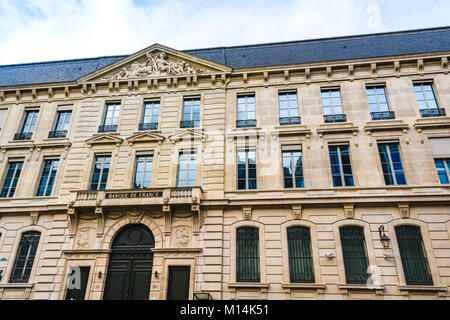 Paris, Frankreich, 10. Dezember 2017: Bank von Frankreich (Banque de France) Fassade. Stockfoto