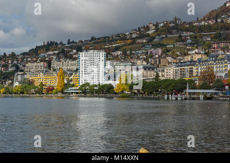 Panoramablick auf Montreux und den Genfersee, Kanton Waadt, Schweiz Stockfoto