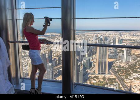 Vereinigte Arabische Emirate, Dubai, die Türme von Sheikh Zayed Road von Oben (Burj Dubai) Stockfoto