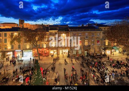 Frankreich, Bouches-du-Rhone, Salon de Provence, Victor Hugo Innenhof, Rathaus, Weihnachtsbeleuchtung Stockfoto