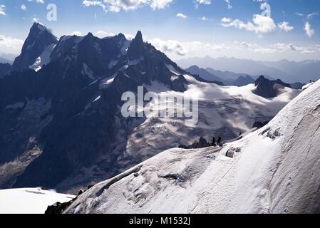 Frankreich, Haute Savoie, Chamonix, Aiguille du Midi, Abstieg der Vallée Blanche Stockfoto