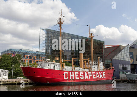 Die Vereinigten Staaten Feuerschiff Chesapeake (LV-116), ein Museum Schiff in Baltimore Inner Harbor, Baltimore, Maryland, USA. Stockfoto