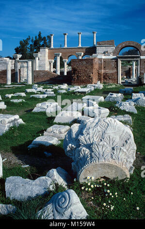 Die Ruinen der Kirche oder die Basilika von Saint John, gebaut von byzantinischen Kaiser Justinian I. Im c 6., in Ephesus, Selçuk, Türkei. Die Basilika ist der Ansicht, dass das Grab des Heiligen Johannes zu gehören. Stockfoto