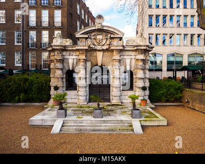 York Wassertor in Victoria Embankment Gardens Park Stockfoto