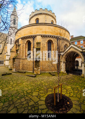 Temple Church, Ende 12. Jahrhundert, Kirche in der City von London zwischen Fleet Street und die Themse, von den Tempelrittern, da ihr Englisch in der Zentrale - London, England gebaut Stockfoto