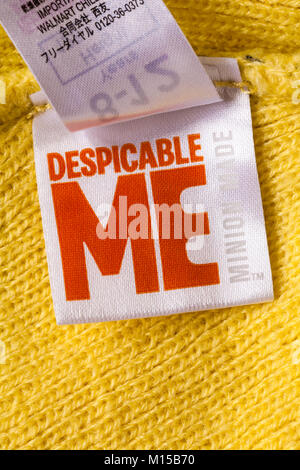 Despicable Me Minion gemacht Label in Schergen Despicable me des Kindes hat Stockfoto