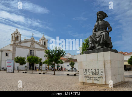 Stadt von Lagos, in der westlichen Algarve Portugal, bietet Besuchern herrliche Strände, pulsierendes Nachtleben und einem charmanten historischen Zentrum mit traditionellem Charme. Stockfoto