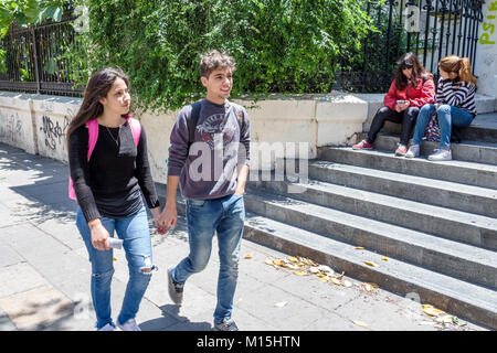 Buenos Aires Argentinien,Escuela Normal Superior,High School,Campus,Hispanic Latino ethnische Minderheit,junge Jungen,männliche Kinder Kinder Kinder Jugendliche Stockfoto