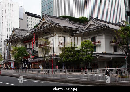 Ansicht des Kabuki-Za, das Kabuki Theater in Tokio und ist in Ginza entfernt. Foto April 2017 berücksichtigt. Stockfoto