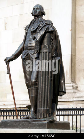 Bronzestatue von George Washington, der erste amerikanische Präsident, vor der National Gallery, London Stockfoto