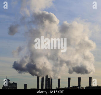 Rauch von Power Station Stockfoto