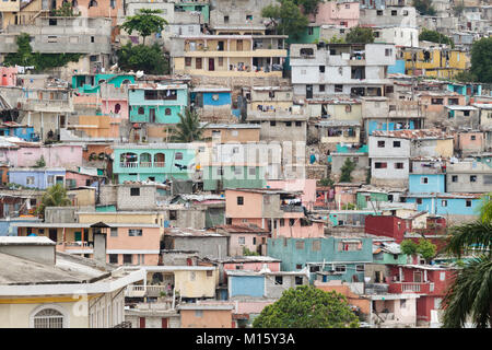 Bunte Häuser, slum Jalousie, Pétionville, Port-au-Prince, Haiti Ouest, Stockfoto