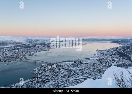 Tromso Stadt im Winter, Sommaroy Island, Norwegen Stockfoto