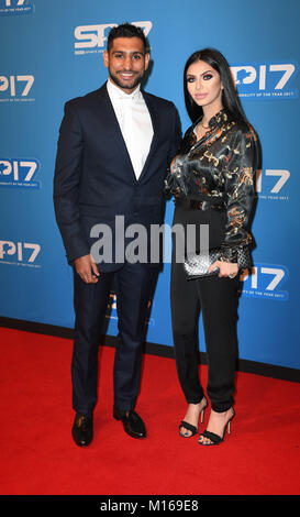 Amir Khan und Faryal Makhdoom kommt in der Echo Arena in Liverpool für die BBC Sport Persönlichkeit des Jahres 2017 Stockfoto