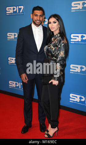 Amir Khan und Faryal Makhdoom kommt in der Echo Arena in Liverpool für die BBC Sport Persönlichkeit des Jahres 2017 Stockfoto