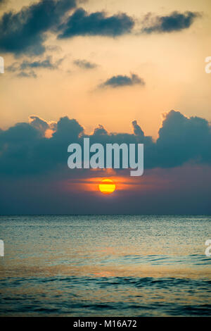 Sonnenuntergang, Praia do Amado, Carrapateira, Algarve, Westküste, Atlantik, Portugal Stockfoto