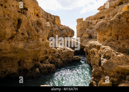 Felsformation Algar Seco, Carvoeiro, Lagoa, Algarve, Portugal Stockfoto