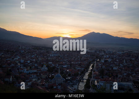 Sonnenuntergang Blick von der Festung in Prizren, Kosovo Stockfoto