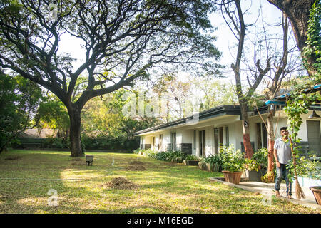 Ein typisches Restaurant und Cafe in Koregaon Park in Pune, Indien Stockfoto