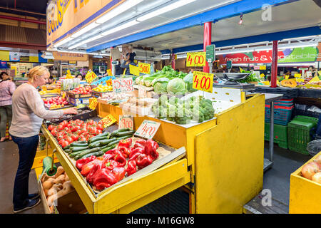 Adelaide, Australien - Januar 13, 2017: Obst und Gemüse in Adelaide Central Market Stall Stockfoto