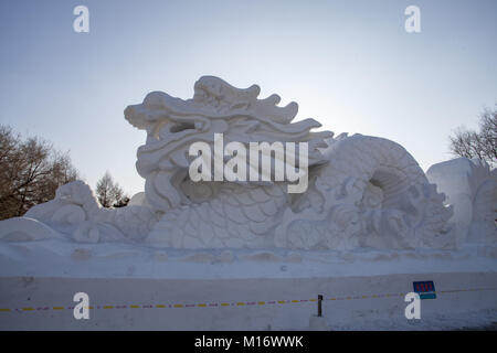 Changchu, Changchu, China. 26 Jan, 2018. Changchun, China -26.Januar 2018: Eisskulpturen können Siehent in einem Park in Changchun, im Nordosten Chinas in der Provinz Jilin. Credit: SIPA Asien/ZUMA Draht/Alamy leben Nachrichten Stockfoto