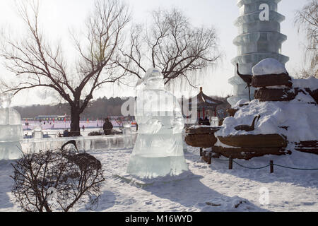 Changchu, Changchu, China. 26 Jan, 2018. Changchun, China -26.Januar 2018: Eisskulpturen können Siehent in einem Park in Changchun, im Nordosten Chinas in der Provinz Jilin. Credit: SIPA Asien/ZUMA Draht/Alamy leben Nachrichten Stockfoto