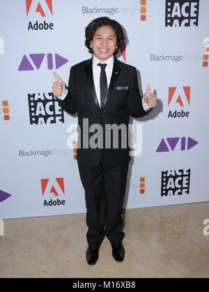 Beverly Hills, CA, USA. 26 Jan, 2018. 26. Januar 2018 - Beverly Hills, Kalifornien - Anthony Gonzalez. 68. ACE Eddie Awards statt im Beverly Hilton Hotel. Photo Credit: Birdie Thompson/AdMedia Credit: Birdie Thompson/AdMedia/ZUMA Draht/Alamy leben Nachrichten Stockfoto