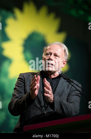 Hannover, Deutschland. 26 Jan, 2018. Juergen Trittin (Buendnis 90/Die Gruenen), in seiner Rede auf der Bundesdelegiertenkonferenz (lit. Bund delegierten Konferenz) von Buendnis 90/Die Gruenen in Hannover, Deutschland, vom 26. Januar 2018 sterben. Quelle: Bernd von Jutrczenka/dpa/Alamy leben Nachrichten Stockfoto