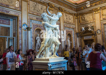 Rom, Italien. Galleria Borghese. "Ratto di Proserpina" von Gian Lorenzo Bernini. Stockfoto