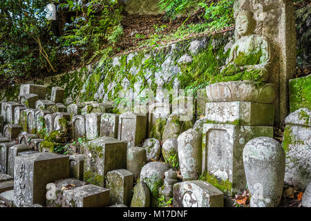 Friedhof im Chion-in Tempel Garten, Kyoto, Japan Stockfoto