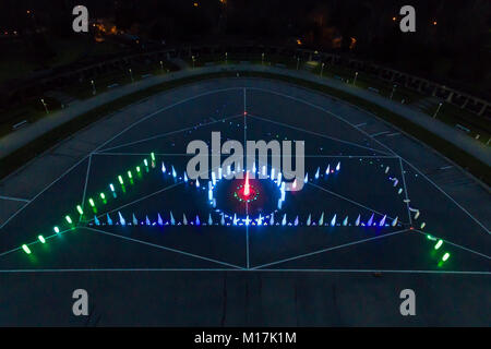 Wroclaw, Polen - 08. Januar 2018: Luftaufnahme der Breslau Brunnen in einem öffentlichen Park in der Nacht Stockfoto