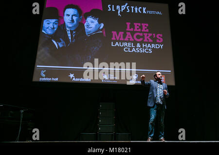 Bristol, UK. 28. Januar 2018. Schauspieler Lee Mack durchführen an den Bristol Slapstick Festival 2018 an der Colston Hall Kredit: David Betteridge/Alamy leben Nachrichten Stockfoto