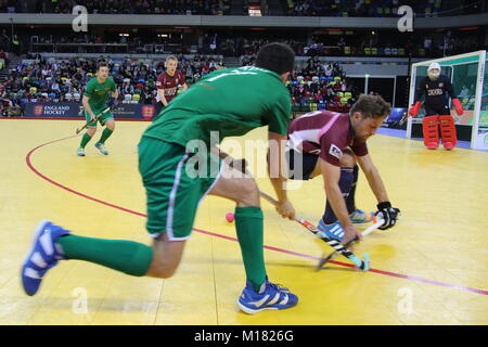 Jaffa Super 6s - Wimbledon v Team Badewanne Buccaneers im Halbfinale, Kupfer, Arena, Olympia, London, UK. 28. Jan 2018. Credit: Grant Burton/Alamy leben Nachrichten Stockfoto