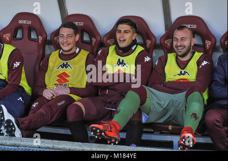 Andrea Belotti (Torino FC), Kevin Bonifazi (Torino FC) und Vanja Milinkovic-Savic (Torino FC) während der Serie ein Fußballspiel zwischen Torino FC und Benevento Calcio im Stadio Grande Torino am 28 Januar, 2018 in Turin, Italien. Stockfoto