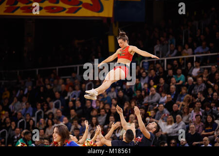 Barcelona, Spanien. 28 Jan, 2018. Palau Blaugrana, 28. Januar Match zwischen dem FC Barcelona Lassa und Divina Joventut. Liga Endesa. Cheerleadern. Credit: UKKO Images/Alamy leben Nachrichten Stockfoto