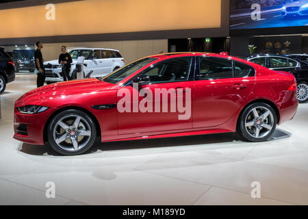 Brüssel - Jan 10, 2018: Jaguar XE Compact Executive Auto auf dem Automobil-Salon in Brüssel gezeigt. Stockfoto