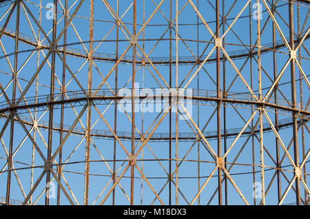 Archäologie der industriellen Architektur: ALTEN GASOMETER CLOSEUP/Textur Stockfoto
