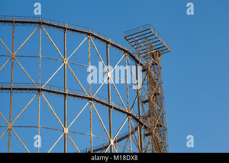 Archäologie der industriellen Architektur: ALTEN GASOMETER CLOSEUP/Textur Stockfoto