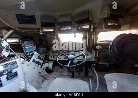 Samara, Russland - Januar 27, 2018: Innerhalb des Unified command - Personal Fahrzeug R-149 MA 1 der russischen Armee auf der BTR-80 basiert Stockfoto