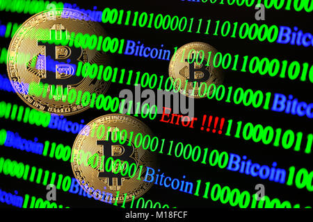 Bitcoin, Binärcode mit Schriftzug Fehler Stockfoto