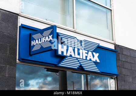 Northampton Großbritannien 06 Januar 2018: Halifax logo Schild. Stockfoto