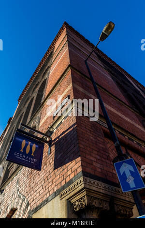 Loch Fyne Restaurant in einem ehemaligen Getreidespeicher auf Walisisch zurück, Bristol, UK. Stockfoto