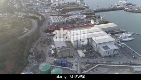 Drone Schüsse aus über Falmouth Werft, Cornwall Stockfoto