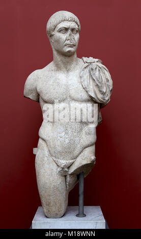 Trajan (53 - 117 AD.) Kaiser von 98 bis 117 AD. 13 Kaiser des römischen Reiches. Statue, Marmor. Stockfoto